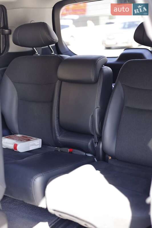 Минивэн Honda Elysion 2012 в Киеве фото 2 Минивэн Honda Elysion 2012 в Киеве