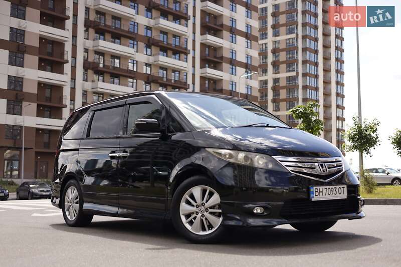 Мінівен Honda Elysion 2012 в 