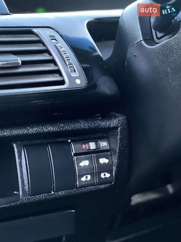 Минивэн Honda Elysion 2012 в Николаеве