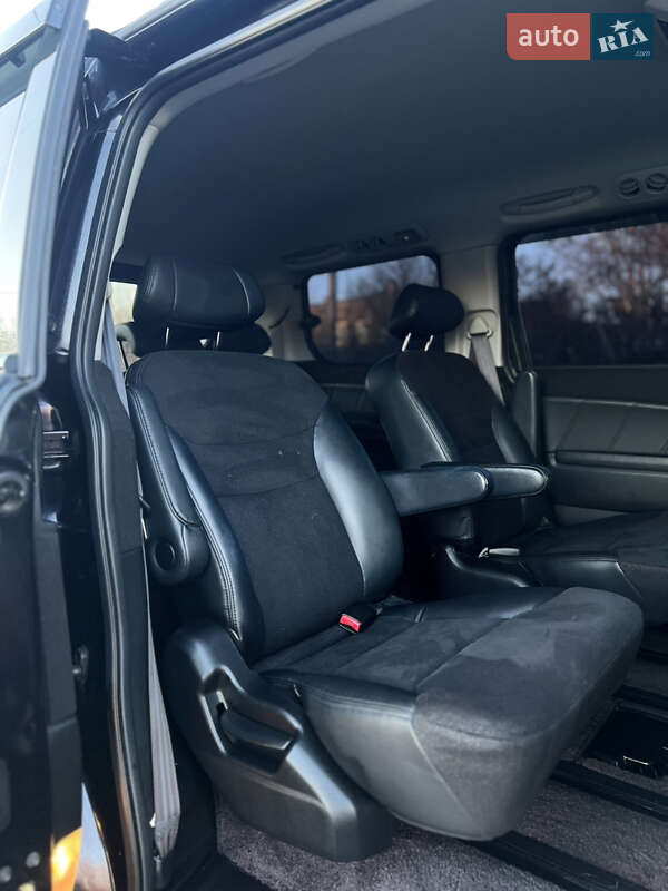 Минивэн Honda Elysion 2012 в Николаеве