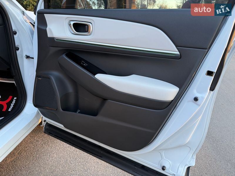 Внедорожник / Кроссовер Honda eNP1 2023 в Киеве