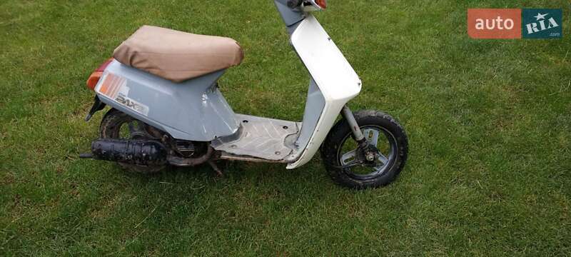 Скутер Honda Eve Pax 1986 в Хотині