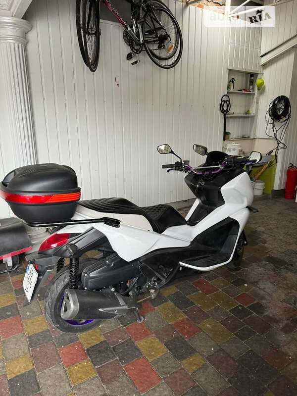 Максі-скутер Honda Faze 250 2012 в Тернополі фото 8 Максі-скутер Honda Faze 250 2012 в Тернополі