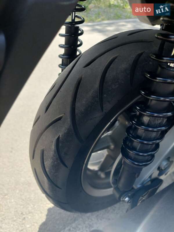 Макси-скутер Honda Faze 250 2011 в Малине