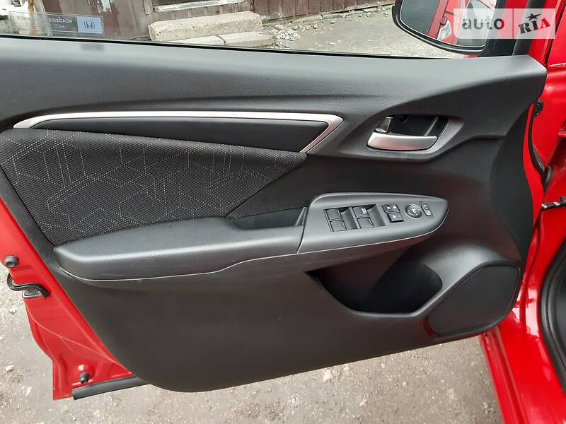 Хэтчбек Honda Fit 2016 в Кропивницком