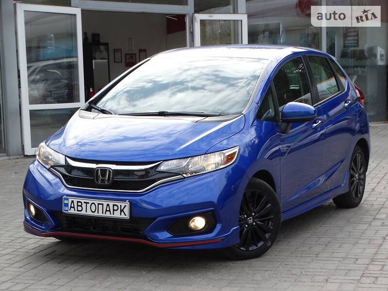 Хэтчбек Honda Fit 2017 в 