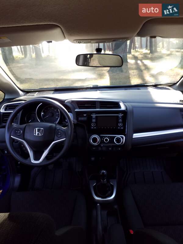 Хэтчбек Honda Fit 2016 в Славуте