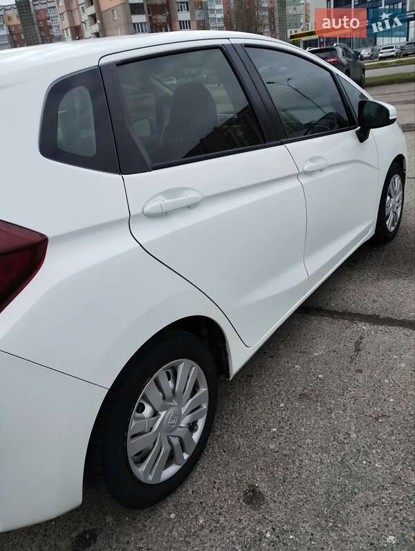Хетчбек Honda Fit 2015 в Черкасах