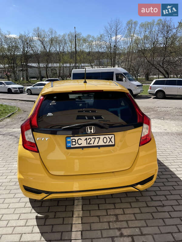 Хэтчбек Honda Fit 2018 в Львове