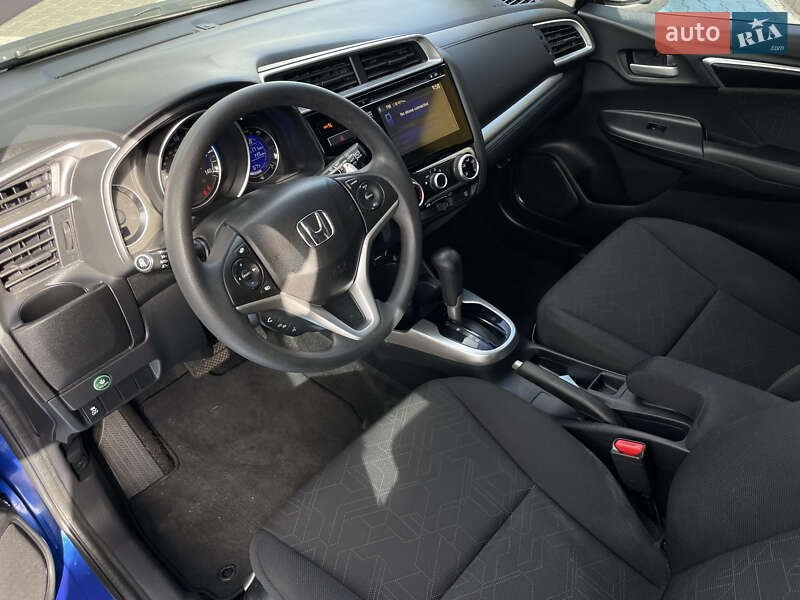 Хэтчбек Honda Fit 2015 в Одессе