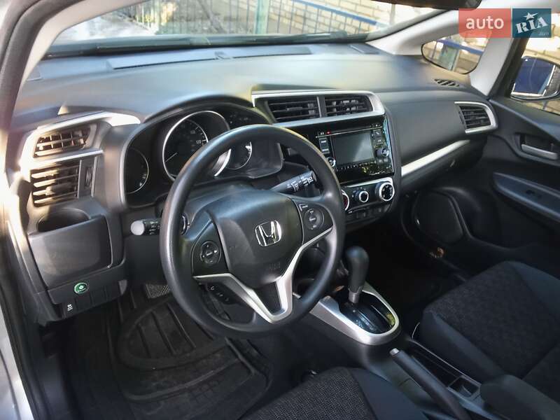 Хэтчбек Honda Fit 2016 в Одессе