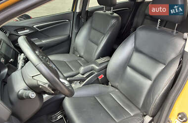 Хэтчбек Honda Fit 2017 в 