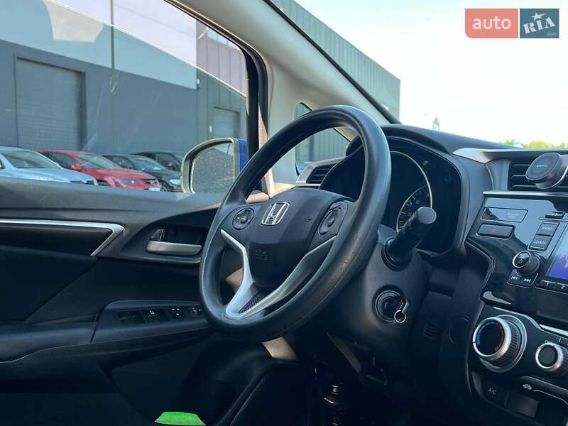 Хетчбек Honda Fit 2016 в Львові