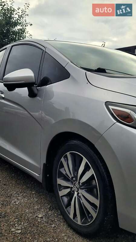 Хэтчбек Honda Fit 2016 в Виннице