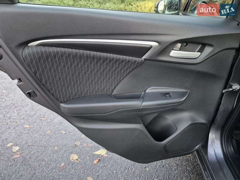 Хэтчбек Honda Fit 2017 в Черкассах фото 18 Хэтчбек Honda Fit 2017 в Черкассах