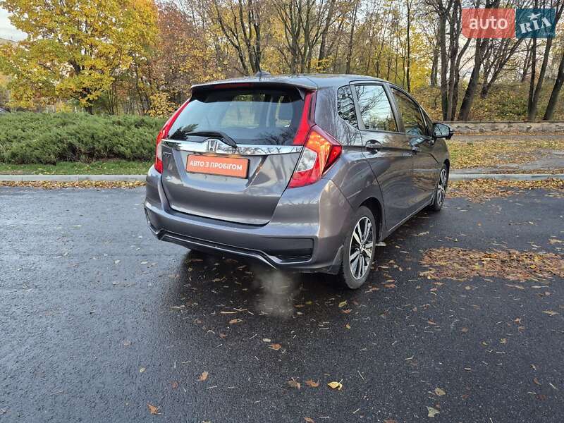 Хэтчбек Honda Fit 2017 в Черкассах фото 7 Хэтчбек Honda Fit 2017 в Черкассах