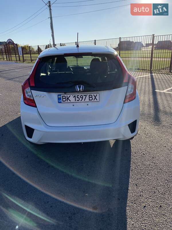 Хэтчбек Honda Fit 2016 в Луцке фото 3 Хэтчбек Honda Fit 2016 в Луцке