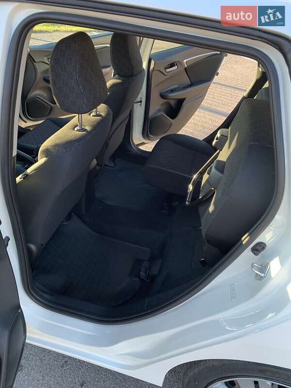 Хэтчбек Honda Fit 2016 в Луцке фото 13 Хэтчбек Honda Fit 2016 в Луцке