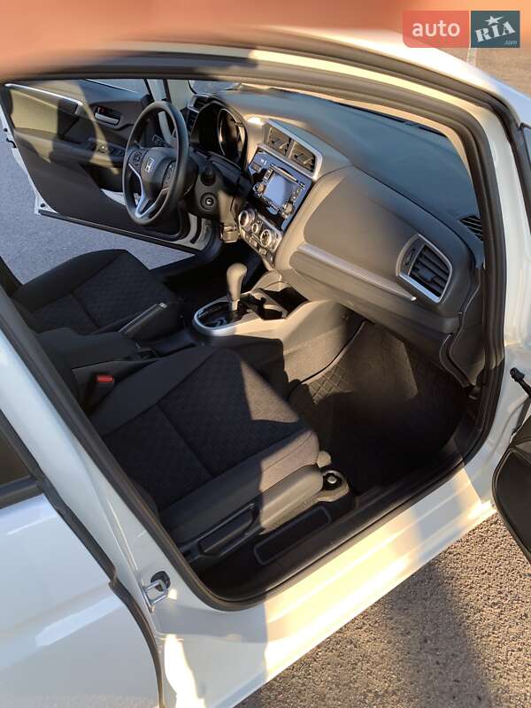 Хэтчбек Honda Fit 2016 в Луцке фото 17 Хэтчбек Honda Fit 2016 в Луцке