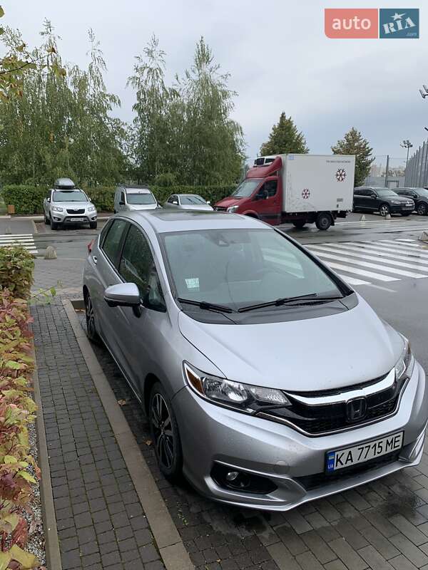 Хэтчбек Honda Fit 2019 в Киеве