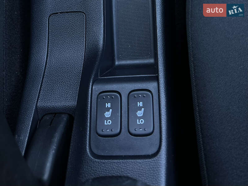 Хэтчбек Honda Fit 2019 в Киеве фото 19 Хэтчбек Honda Fit 2019 в Киеве