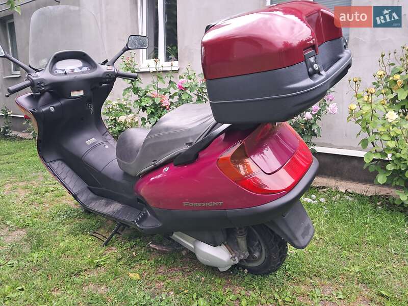 Макси-скутер Honda Foresight 250 2002 в Ахтырке