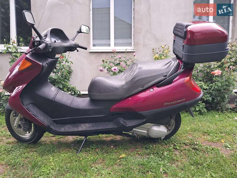Макси-скутер Honda Foresight 250 2002 в Ахтырке