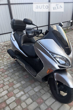 Макси-скутер Honda Forza 125 2006 в Киеве