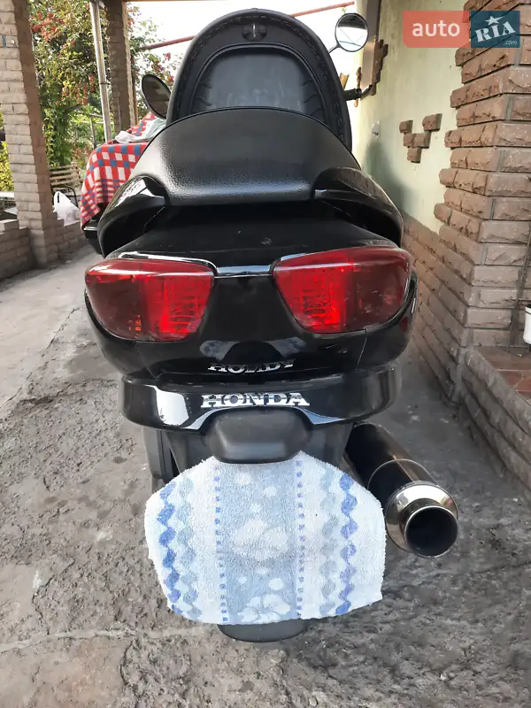 Максі-скутер Honda Forza 125 2007 в 