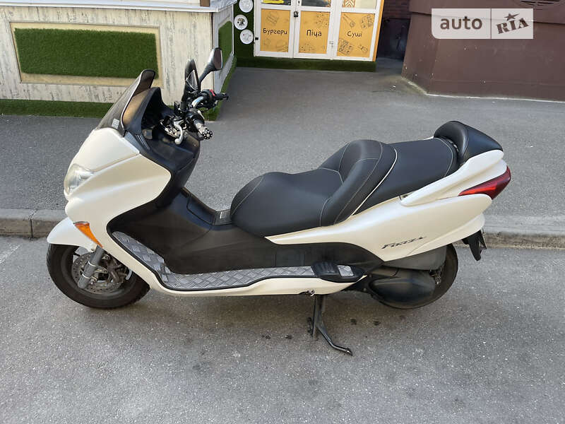 Макси-скутер Honda Forza 250 2005 в Киеве