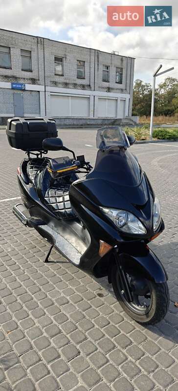 Макси-скутер Honda Forza 250 2005 в Днепре