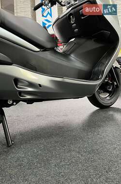 Макси-скутер Honda Forza 250 2007 в 