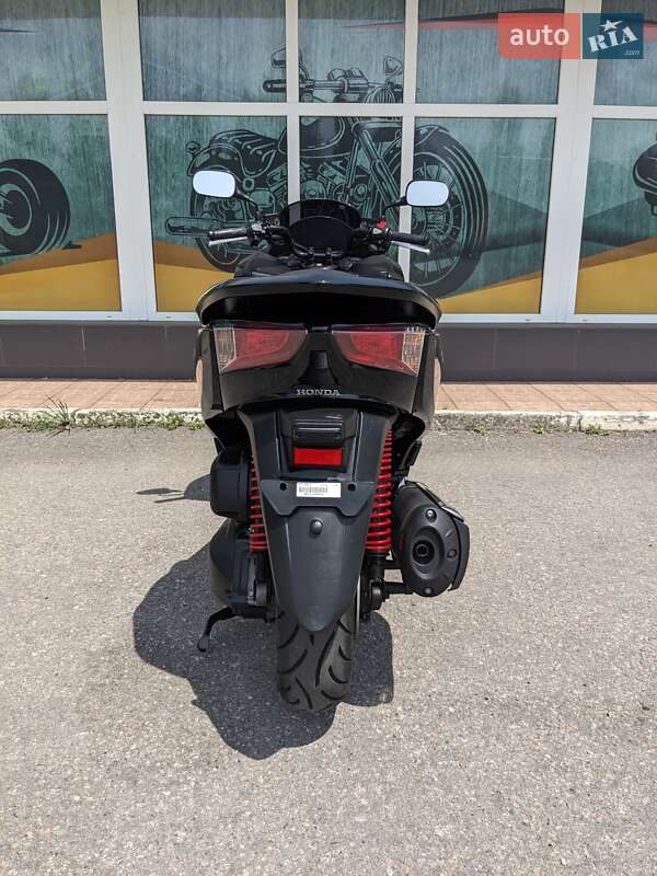 Максі-скутер Honda Forza 250 2013 в Кременчуці
