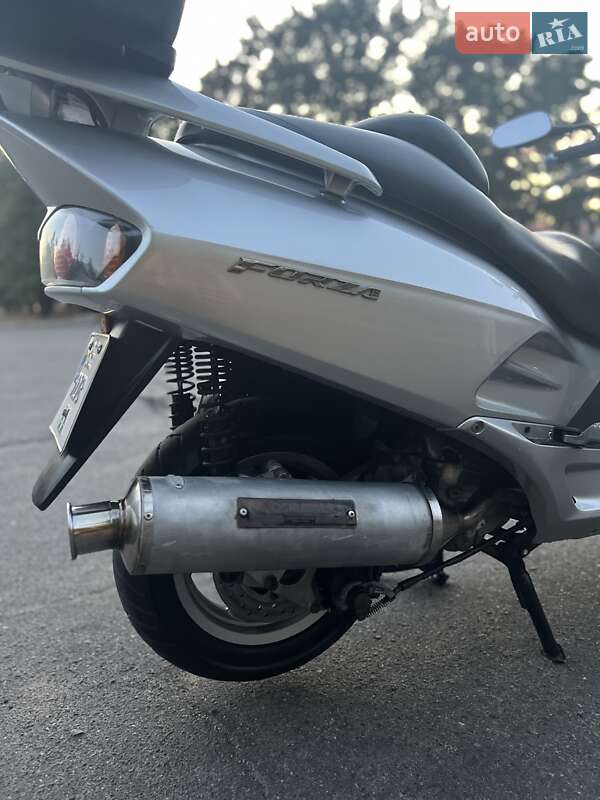 Максі-скутер Honda Forza 250 2003 в Миколаєві
