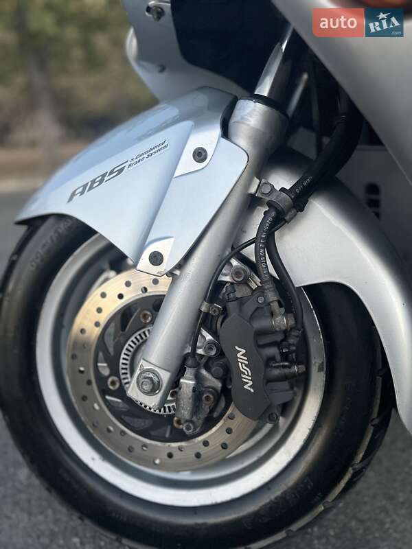 Максі-скутер Honda Forza 250 2003 в Миколаєві