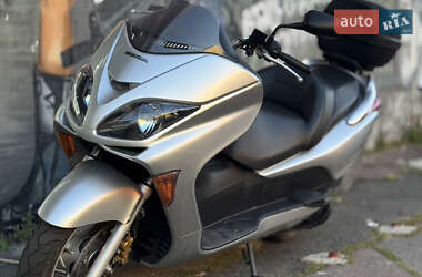 Макси-скутер Honda Forza 250 2005 в 