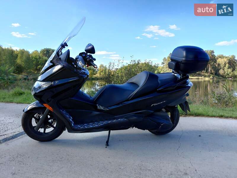 Макси-скутер Honda Forza 250 2007 в Киеве