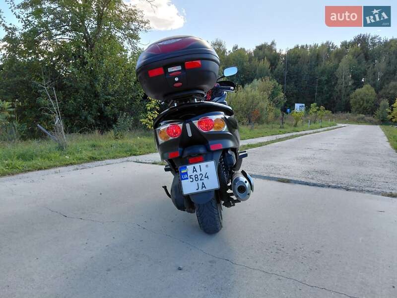 Макси-скутер Honda Forza 250 2007 в Киеве