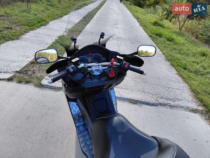 Макси-скутер Honda Forza 250 2007 в Киеве