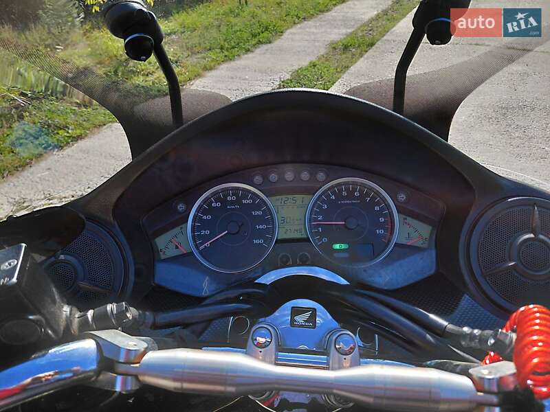 Макси-скутер Honda Forza 250 2007 в Киеве