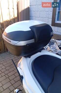 Макси-скутер Honda Forza 250 2011 в 