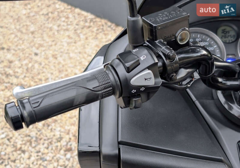Макси-скутер Honda Forza 250 2013 в Хмельницком фото 8 Макси-скутер Honda Forza 250 2013 в Хмельницком