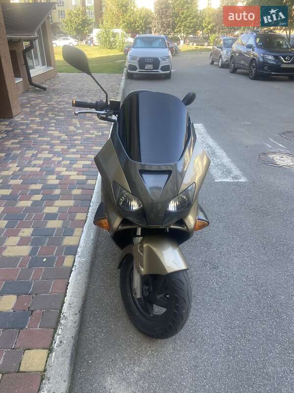 Грузовые мотороллеры, мотоциклы, скутеры, мопеды Honda Forza MF06 2002 в Киеве