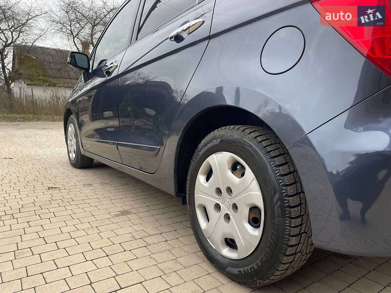 Микровэн Honda FR-V 2006 в Луцке