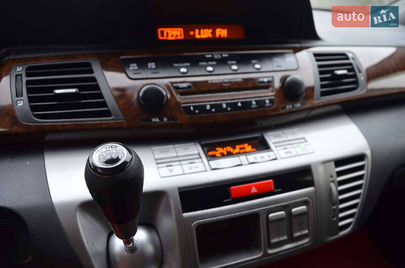 Микровэн Honda FR-V 2006 в Чернигове
