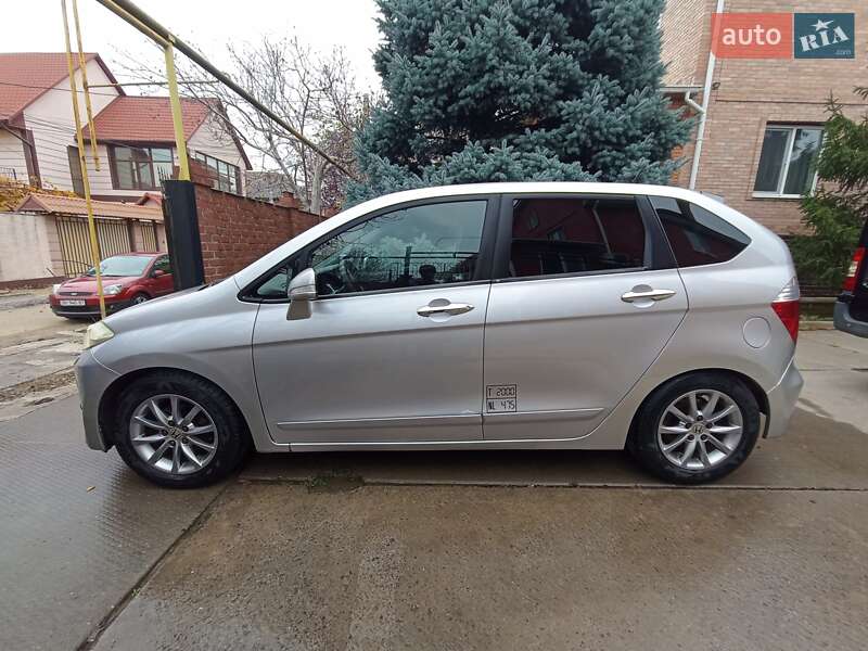 Микровэн Honda FR-V 2006 в Одессе фото 4 Микровэн Honda FR-V 2006 в Одессе