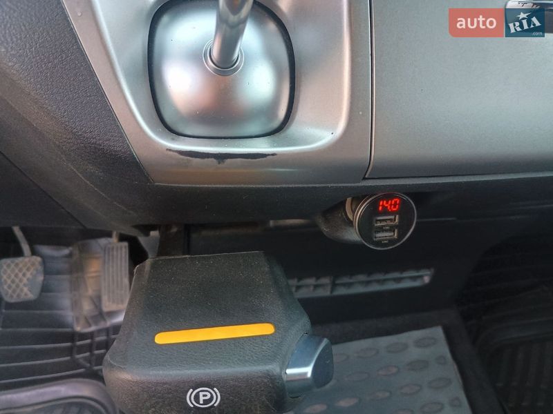 Микровэн Honda FR-V 2006 в Каменец-Подольском