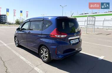 Мінівен Honda Freed 2017 в 