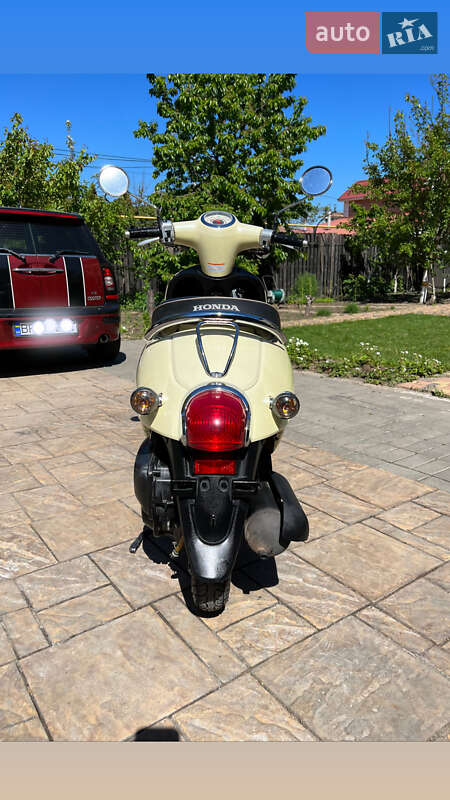 Скутер ретро Honda Giorno AF-24 2016 в Одесі