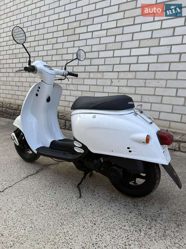 Мопеды Honda Giorno AF-24 1995 в Одессе фото 8 Мопеды Honda Giorno AF-24 1995 в Одессе
